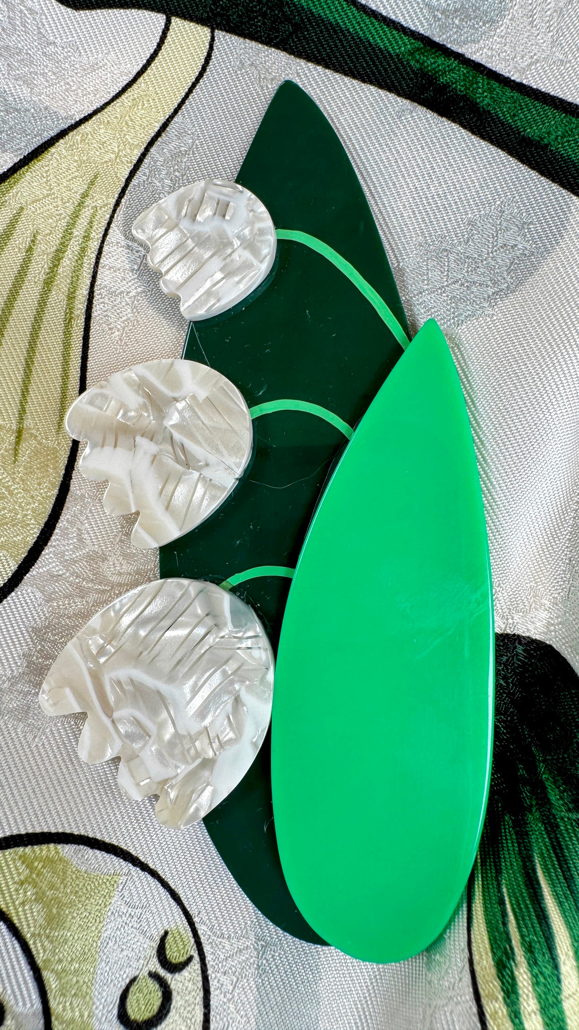 White (with pattern) Lily of the Valley Flower Brooch (white, fir and Lagoon green)