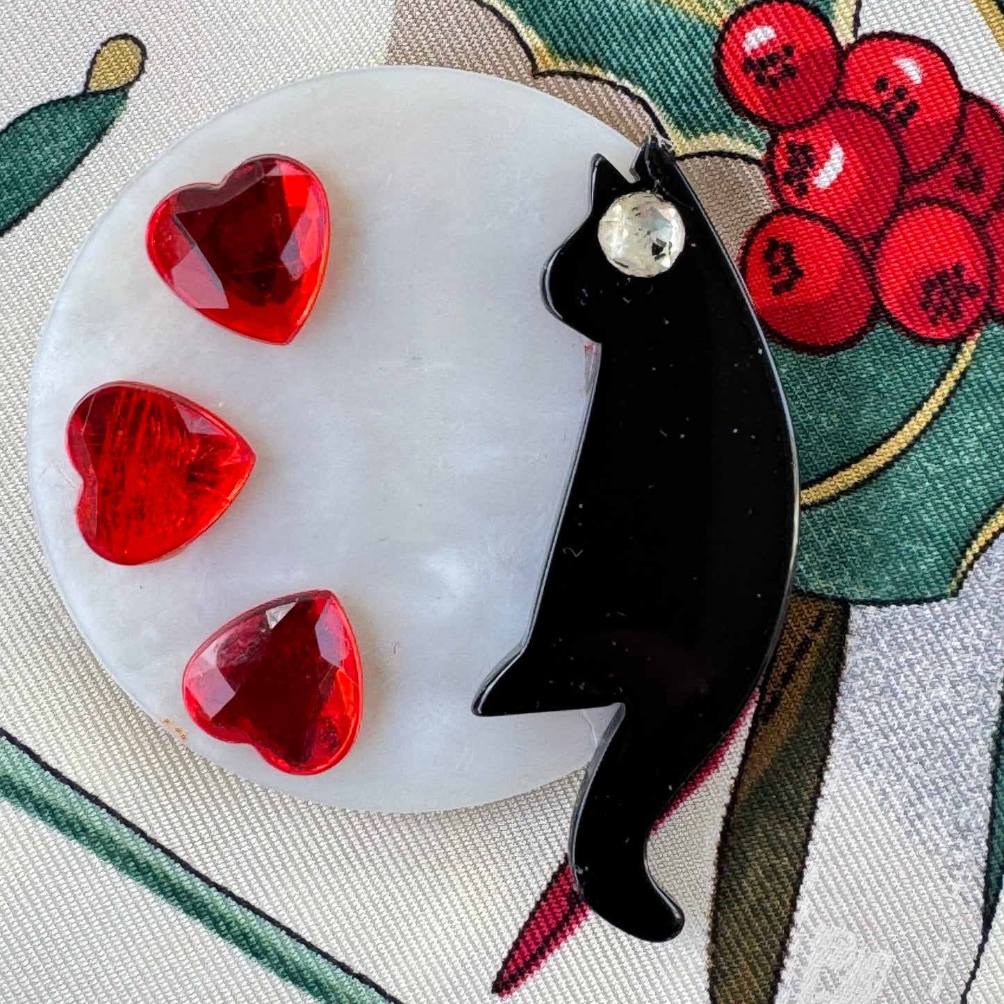 Black  Guilou Cat on Pearly White Full Moon Brooch 