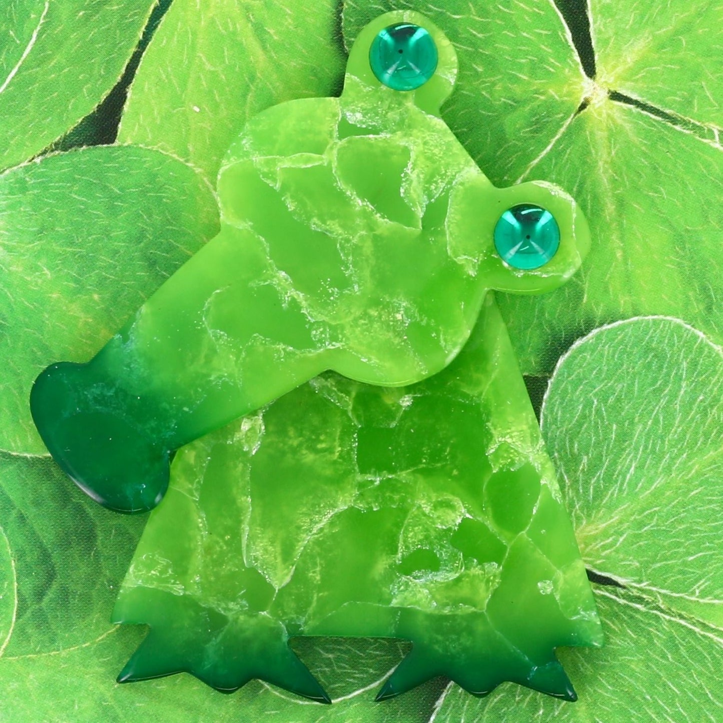 Veined Green Croko Brooch in galalith